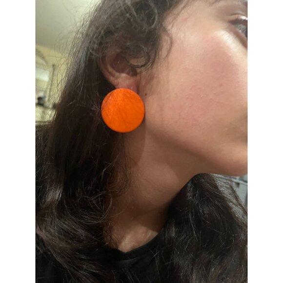 Orange stud earrings plastic orange round earrings circle earrings studs pierced - Picture 8 of 8